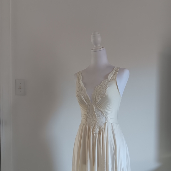 Vintage Olga Ivory Cream Lace Maxi Slip Dress Chemise Nightgown - Picture 8 of 9